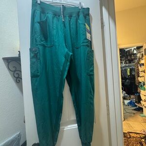 Landau Women's Green Cargo Jogger Pants